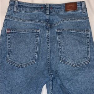 urban outfitters BDG girlfriend jean
